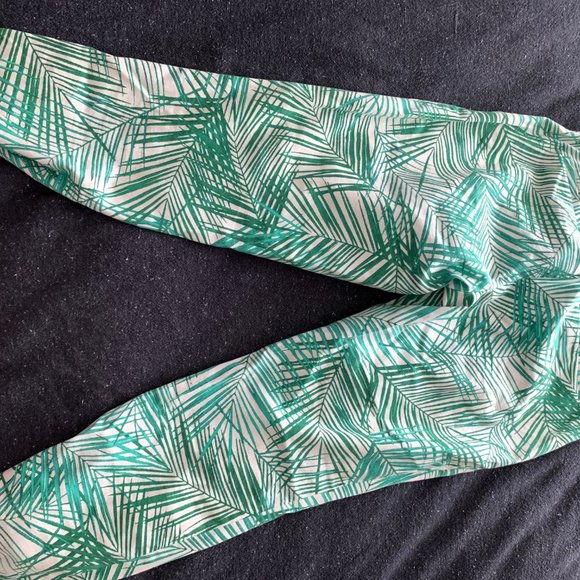 Banana Republic Avery Palm Leaf Pants - Picture 3 of 4